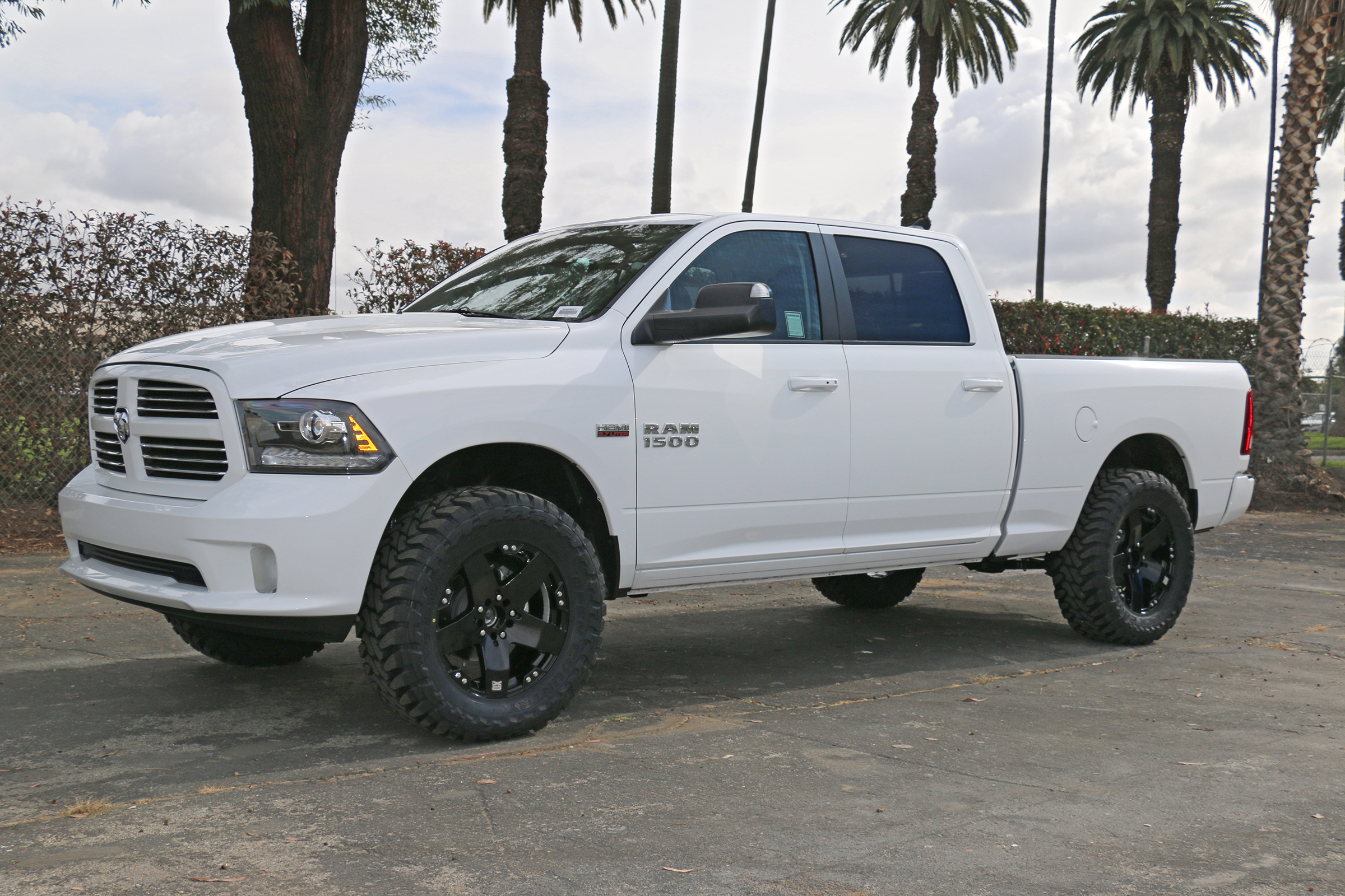 ICON 2009-18 Ram 1500 4WD, .75-2.5" Lift, Stage 3 Suspension System