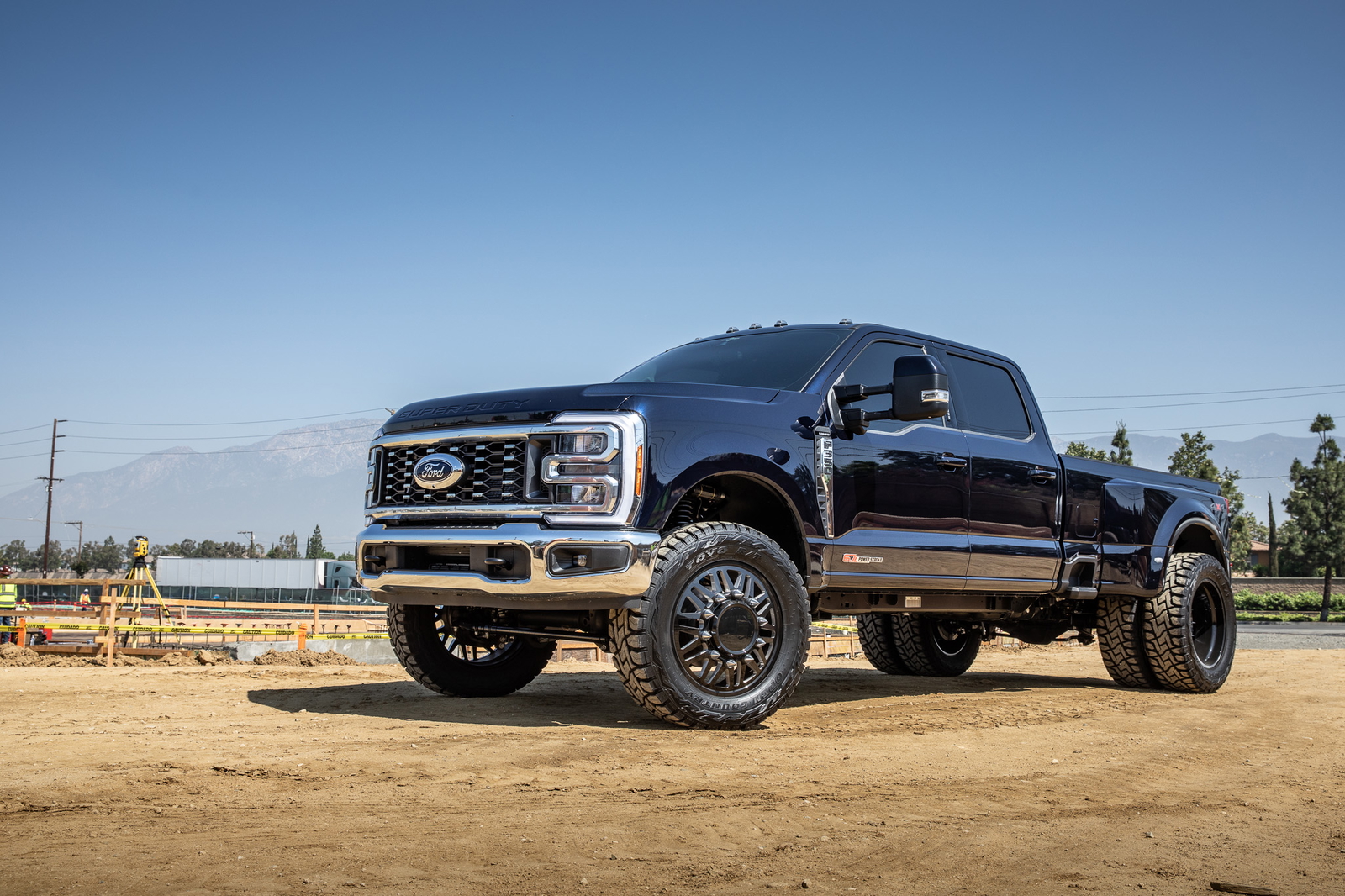 ICON 2017-2023 Ford F-250/F-350 Super Duty 4WD, 2.5-3" Lift, Stage 3 Coilover Conversion System