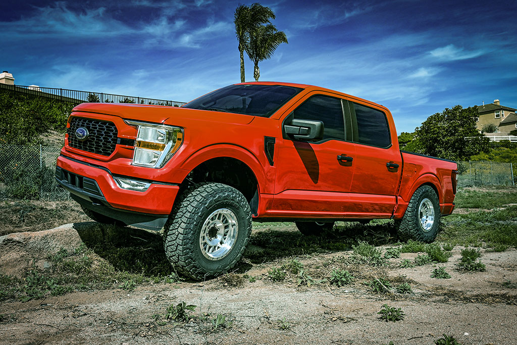 ICON 2021-2024 Ford F-150 4WD, 2.75-3.5" Lift, Stage 4 Suspension System, Tubular, CDCV
