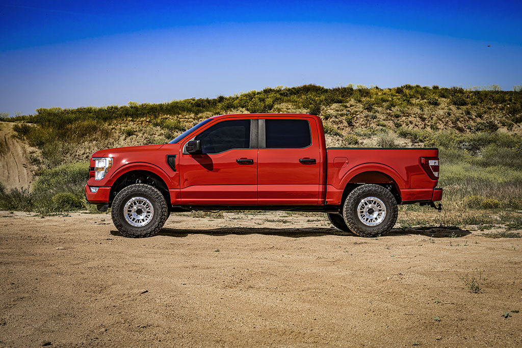 ICON 2021-2024 Ford F-150 4WD, 3.5-4.5" Lift, Stage 3 Suspension System, Billet, w/ Leaf Packs
