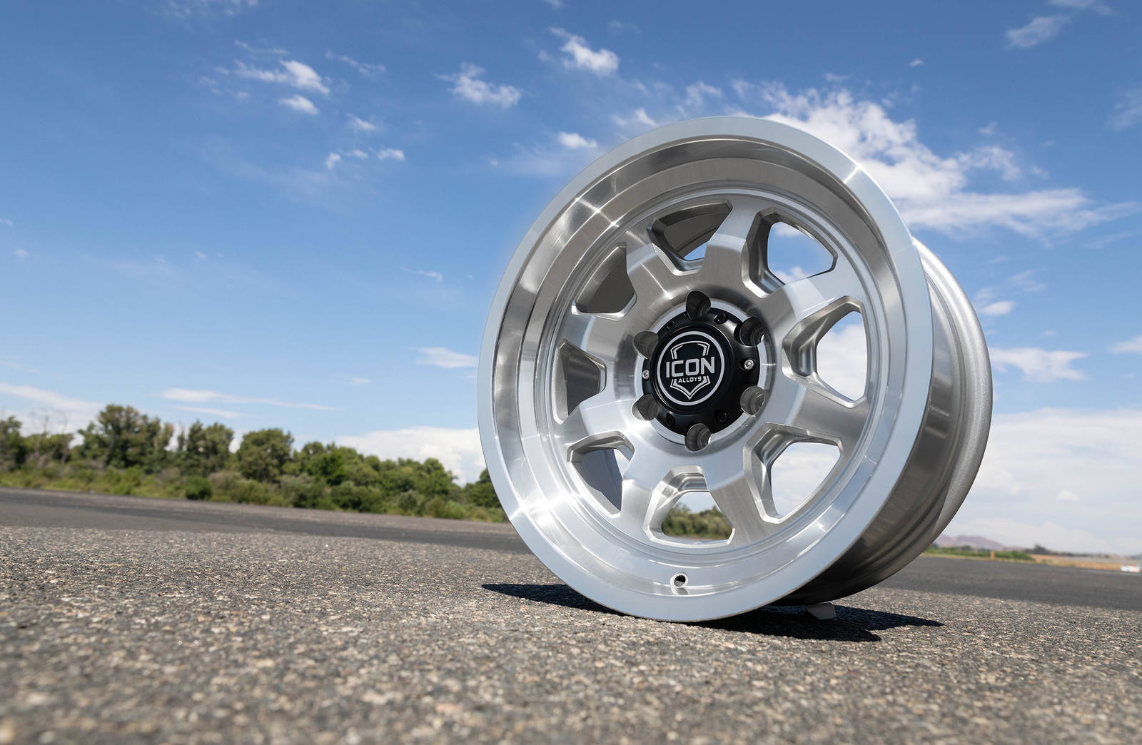 ICON Alloys Nuevo, Silver Machined, 17 x 8.5, 5 X 4.5, 0mm Offset, 4.75" BS